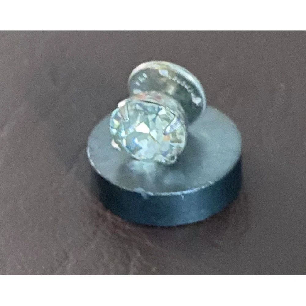 The Unbranded Brand cufflinks cuff
